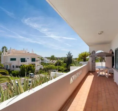 Appartement Sleeps 4 Pool Air Con T607827